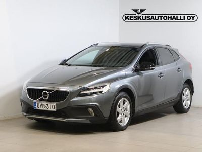 Harmaa Käytetty 2017 Volvo V40 Summum Viistoperä | 26 750 € (Kallis)