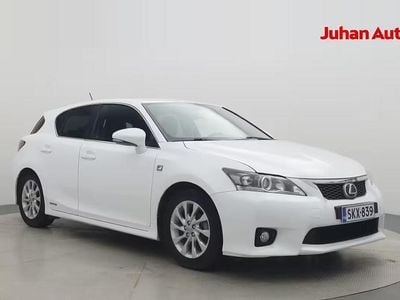 Lexus CT200h