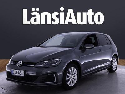 Harmaa Käytetty 2020 VW Golf VII GTE Viistoperä | 17 950 € (Perustarjous)