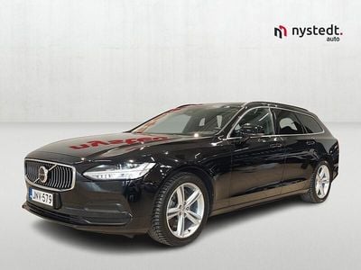 Musta Käytetty 2021 Volvo V90 Momentum Farmari | 35 950 € (Kallis)