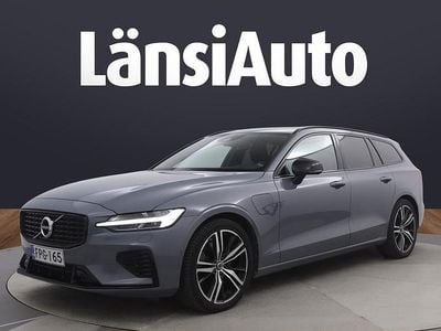 Käytetty Volvo V60 R-Design 340 HP (250 kW) 2022 Farmari