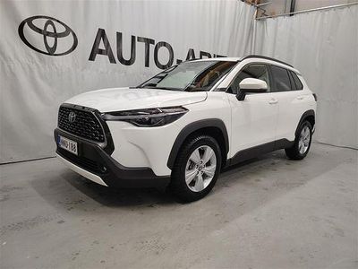 Valkoinen Käytetty 2024 Toyota Corolla Cross Edition Katumaasturi | 40 900 € (Hieman kallis)