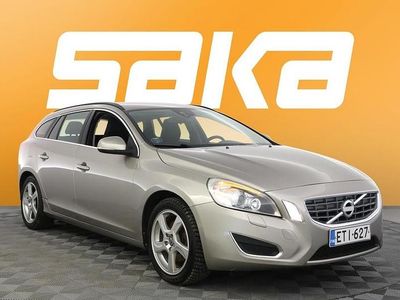 Käytetty Volvo V60 Momentum 114 HP (83 kW) 2011 Farmari