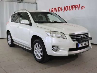 käytetty Toyota RAV4 2,2 D-CAT 4WD 150 Luxury aut. nahka- ja alcantaraverhoilu - 3kk lyhennysvapaa - Ilmainen kotiintoimitus!