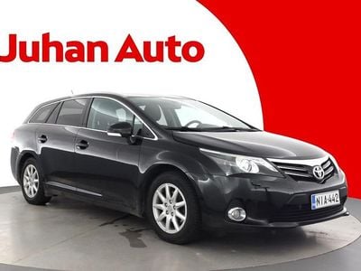 Käytetty Toyota Avensis Multidrive S 147 HP (108 kW) 2012 Musta Farmari