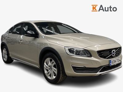 käytetty Volvo S60 CC D3 Summum aut / Pa-lisälämmitin / Vetokoukku / Suomi-auto / Nahat