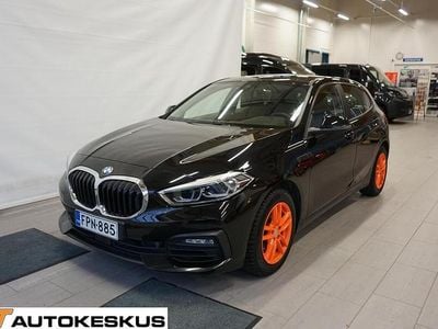Musta Käytetty 2020 BMW 118 Viistoperä | 18 700 € (Perustarjous)