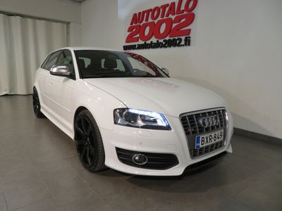 käytetty Audi S3 Sportback 2,0 TFSI 195 kW quattro S tronic, Navig,Nahat,Xenon.Jakohihna tehty 134tkm.