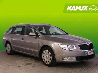 Käytetty Skoda Superb Comfort 160 HP (117 kW) 2010 Cappuccino beige metallic Farmari
