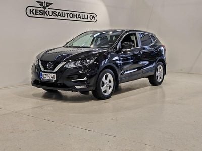 Käytetty Nissan Qashqai N-Connecta 158 HP (116 kW) 2021 Musta Katumaasturi