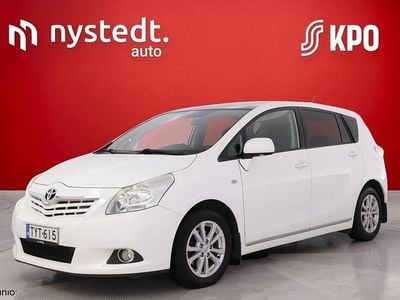 Käytetty 2012 Toyota Verso Edition Tila-auto | 12 890 € (Perustarjous)