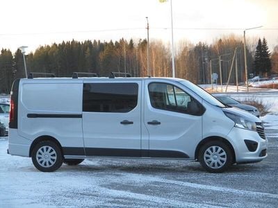 Käytetty Opel Vivaro Edition 125 HP (91 kW) 2019 Hopea Tila-auto