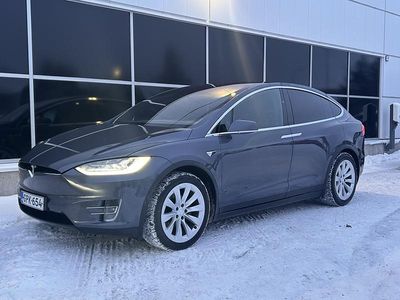 Käytetty Tesla Model X Standard Range 86 kW (118 HP) 2019 Harmaa Katumaasturi