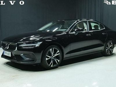 Musta Käytetty 2021 Volvo S60 Business Edition Sedan | 32 900 € (Perustarjous)