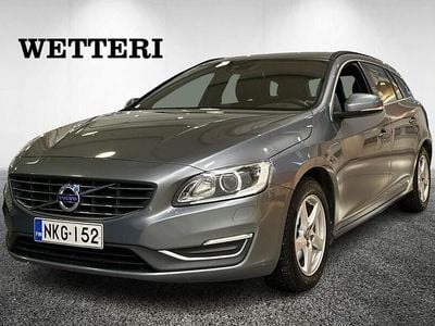 Käytetty Volvo V60 Business Edition 120 HP (88 kW) 2015 Harmaa Farmari