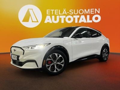 Valkoinen Käytetty 2022 Ford Mustang Mach-E Premium Katumaasturi | 35 400 € (Perustarjous)