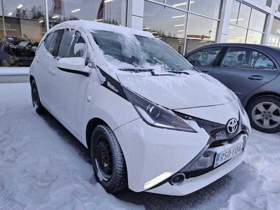 Käytetty 2016 Toyota Aygo X-play Viistoperä | 6 600 € (Perustarjous)