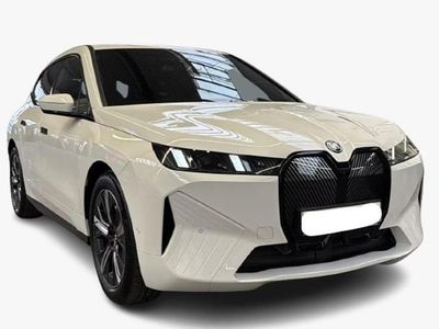 Valkoinen Käytetty 2025 BMW iX Katumaasturi | 84 900 €