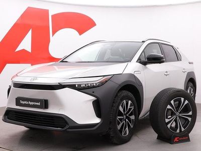 Käytetty Toyota bZ4X Style 160 kW (218 HP) 2022 Hopea Katumaasturi