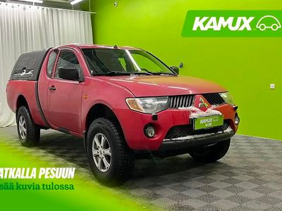 Käytetty Mitsubishi L200 Invite 136 HP (100 kW) 2010 Punainen Nouto