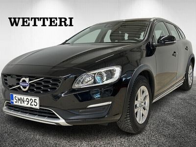 käytetty Volvo V60 CC D4 AWD Classic aut / VOC / Koukku / Xenon-valot - Rahoituskorko alk. 2,99%+kulut -