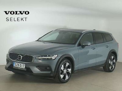 käytetty Volvo V60 CC D4 Business Summum - Adapt