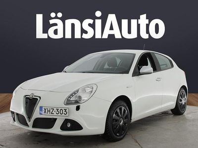 Käytetty Alfa Romeo Giulietta Edizione Speciale 120 HP (88 kW) 2013 Viistoperä