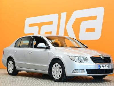 käytetty Skoda Superb 1,8 TSI Comfort DSG Autom. ** Suomi-auto / Vakkari / P-tutka / Lohko & Sisäpistoke **