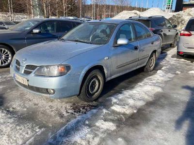 käytetty Nissan Almera Almera 4DSEDAN 1.5 MYYDÄÄN HUUTOKAUPAT.COM