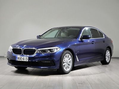 käytetty BMW 530 5-SARJA G30 Sedan e A Charged Edition Sport - Rahoituskorko 1,9%+kulut - Suomiauto / Head-Up -näyttö / Na