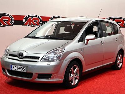Käytetty Toyota Corolla Verso Terra 110 HP (80 kW) 2004 Hopea Tila-auto