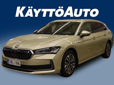 Uusi Skoda Superb Style 204 HP (150 kW) 2025 Keltainen Farmari