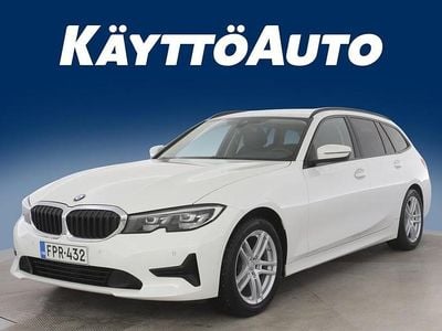 Valkoinen Käytetty 2021 BMW 320 Comfort Edition Farmari | 22 900 € (Hyvä tarjous)