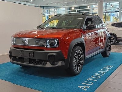 Käytetty Renault 4 E-Tech Iconic 110 kW (150 HP) 2025 Katumaasturi