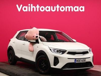 Käytetty Kia Stonic LX 101 HP (74 kW) 2022 Katumaasturi
