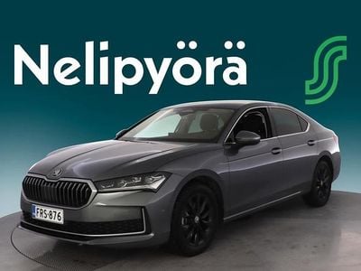 Käytetty Skoda Superb Style 150 HP (110 kW) 2024 Harmaa Sedan