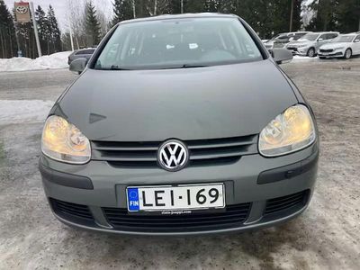 Käytetty VW Golf IV Trendline 116 HP (85 kW) 2005
