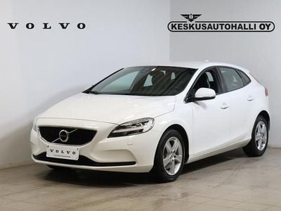 Käytetty Volvo V40 Dynamic 122 HP (89 kW) 2019 Valkoinen Viistoperä