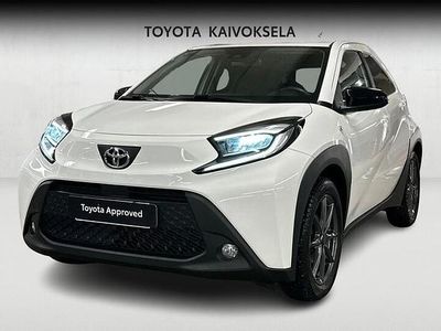 Valkoinen Käytetty 2024 Toyota Aygo X Multidrive S Katumaasturi | 16 890 € (Hieman kallis)