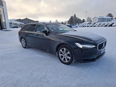 Käytetty Volvo V90 Business Edition 150 HP (110 kW) 2018 Musta Farmari
