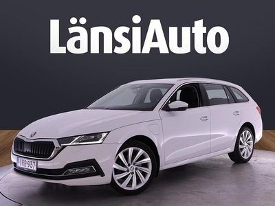 Käytetty 2021 Skoda Octavia Ambition Farmari | 21 980 € (Perustarjous)