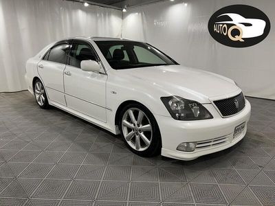 Käytetty Toyota Crown Edition 256 HP (188 kW) 2004 Sedan