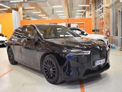 Käytetty 2022 BMW iX Katumaasturi | 44 890 € (Perustarjous)
