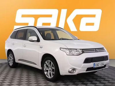 Käytetty Mitsubishi Outlander P-HEV Instyle 121 HP (88 kW) 2014 Katumaasturi