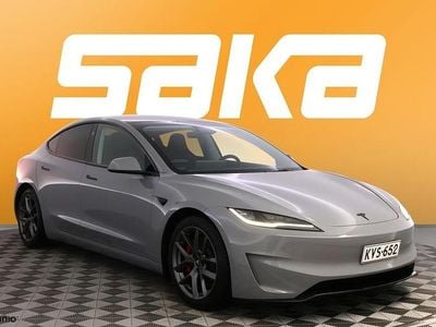 Käytetty 2024 Tesla Model 3 Performance Sedan | 52 390 €