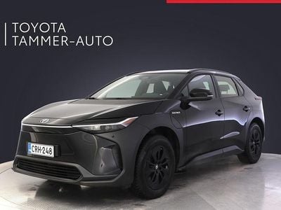 Käytetty Toyota bZ4X Active 160 kW (218 HP) 2023 Musta Katumaasturi