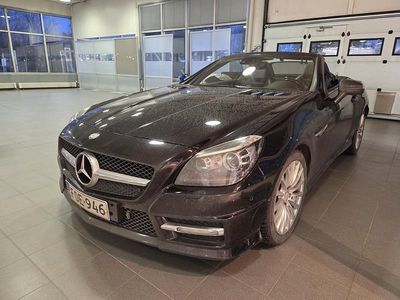 Musta Käytetty 2012 Mercedes SLK250 AMG Avoauto | 19 900 €