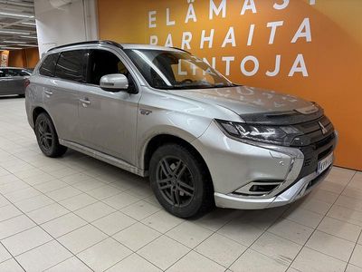 Käytetty 2019 Mitsubishi Outlander P-HEV Edition Farmari | 18 890 € (Perustarjous)