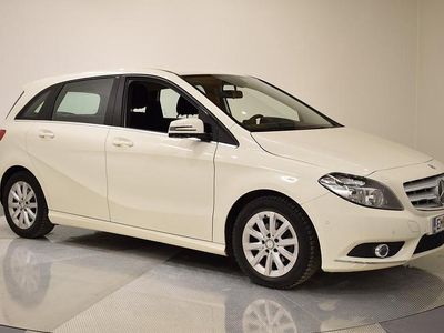 Käytetty 2014 Mercedes B180 Business Tila-auto | 11 900 € (Supertarjous)