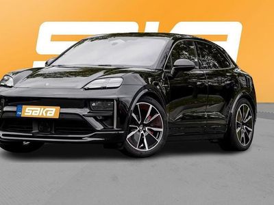 Käytetty 2024 Porsche Macan Turbo Katumaasturi | 116 900 €